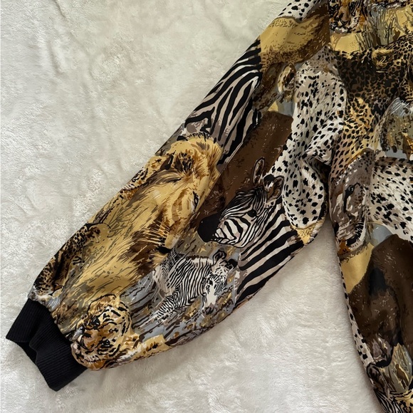 Vintage 80s Atlantic Beach 100% Silk Safari Animal Lightweight Bomber Jacket - Picture 4 of 6